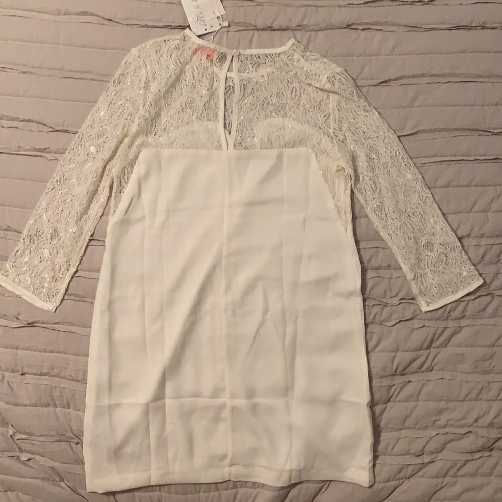 White lace top dress - Picture 2 of 2